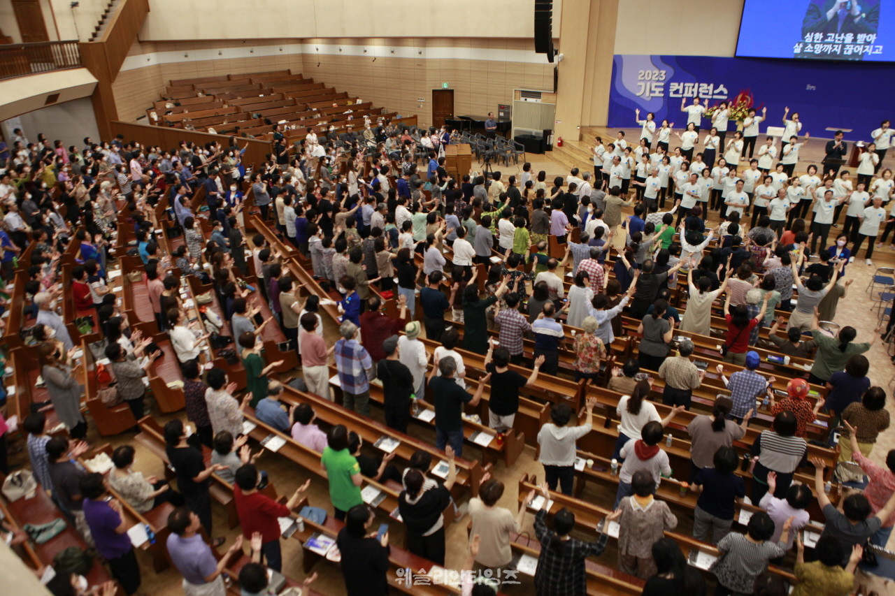 ▲대전 한빛교회 - ‘2023 기도컨퍼런스’ 둘째날 새벽 모습